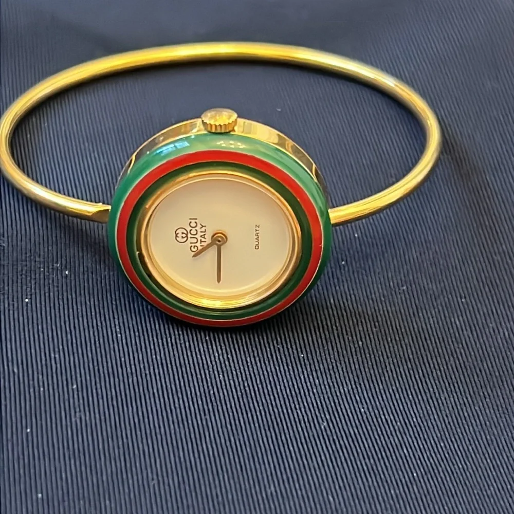 Gucci Change Bezel watch with multicolor options - Picture 10 of 13